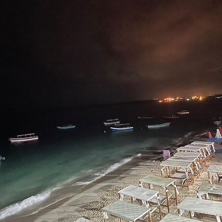 Mandala Beach Club Hotel Pendales Luaran gambar
