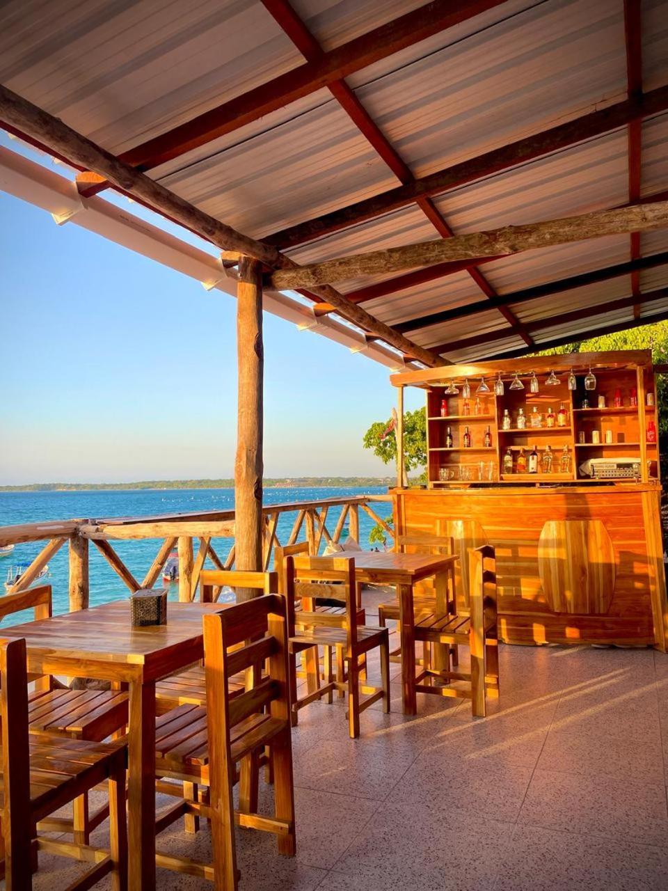 Mandala Beach Club Hotel Pendales Luaran gambar